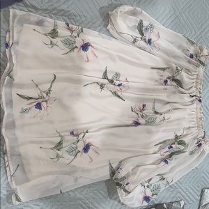 CUTE FLORAL DRESS BOUTIQUE SIZE SMALL